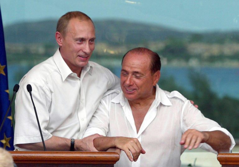 BERLUSCONI SI CANDIDA: “PRONTO A GUIDARE LA CRIMEA”