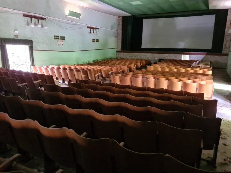 L’ACCADEMIA RESTAURERÀ IL CINEMA DEL PAESE!